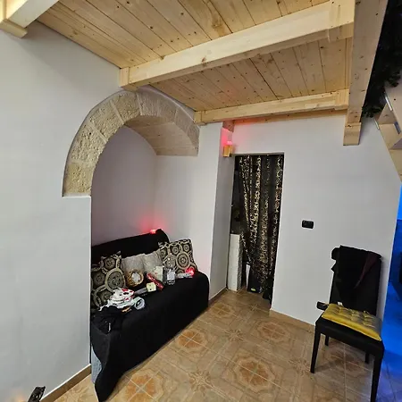 Lux Casa Vacanza * Mottola